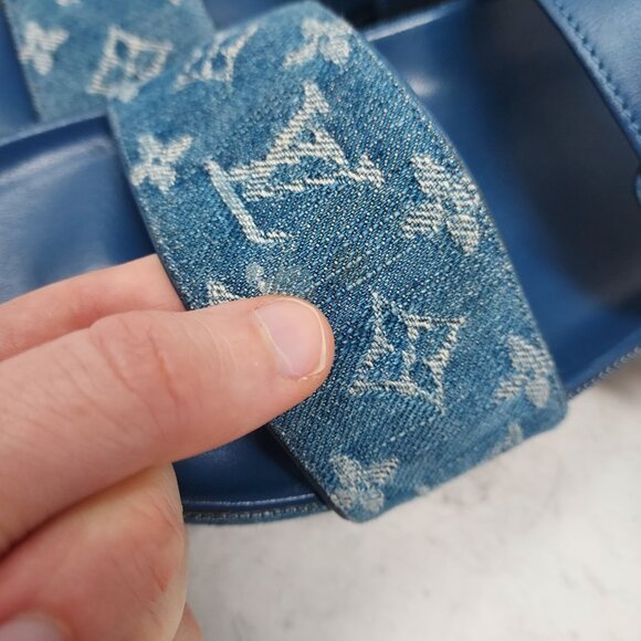 Louis Vuitton Denim Blue Buckle Bom Dia Monogram Flat Sandal - Picture 12 of 15